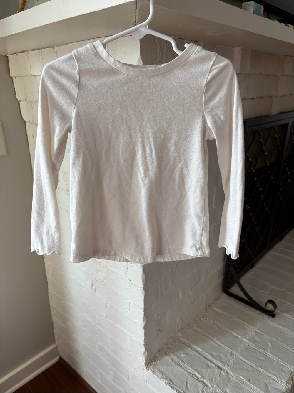 Cat and Jack off white shirt / undershirt
